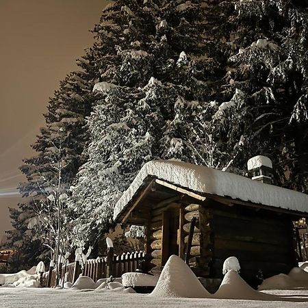 Chalet Blanc "Le Flocon" Courmayeur Exterior foto