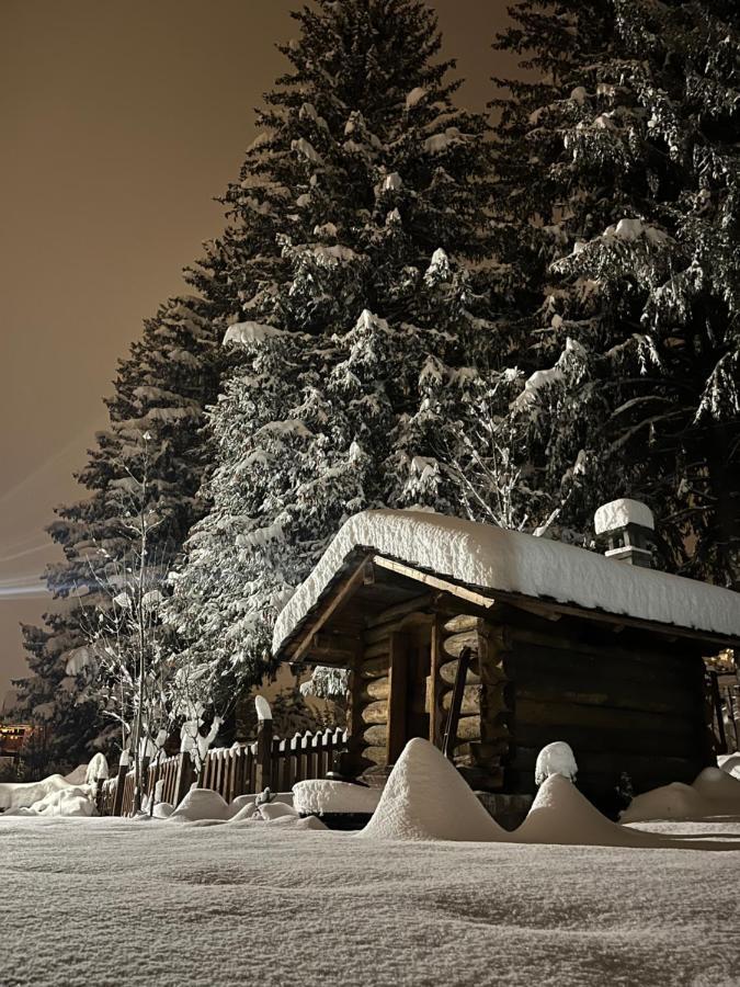 Chalet Blanc "Le Flocon" Courmayeur Exterior foto
